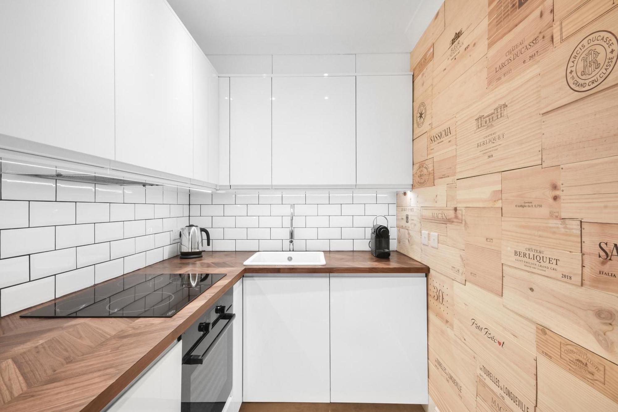 Lovely Large 1 Bed Renovated Flat W Balcony & 600Mb Wifi Лондон Екстериор снимка